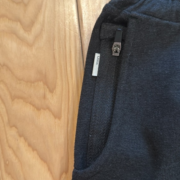 Vuori Halo Performance shorts XS - Picture 3 of 7